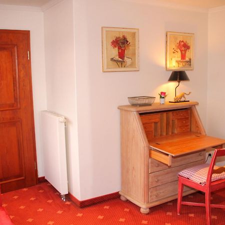 Romantik Im Hotel Villa Roehl Timmendorfer Strand Room photo