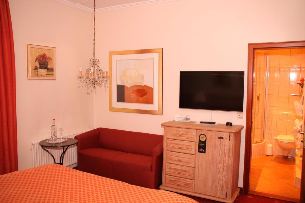 Romantik Im Hotel Villa Roehl Timmendorfer Strand Room photo