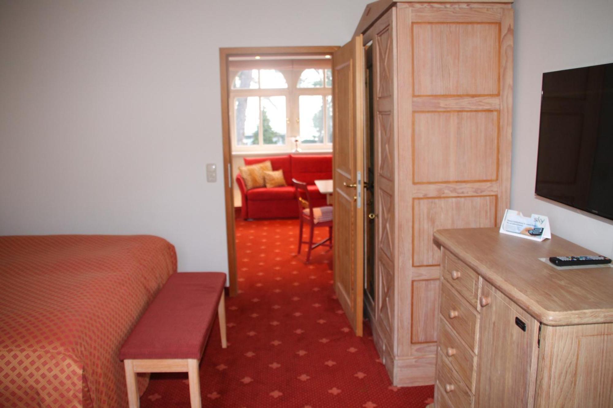 Romantik Im Hotel Villa Roehl Timmendorfer Strand Room photo